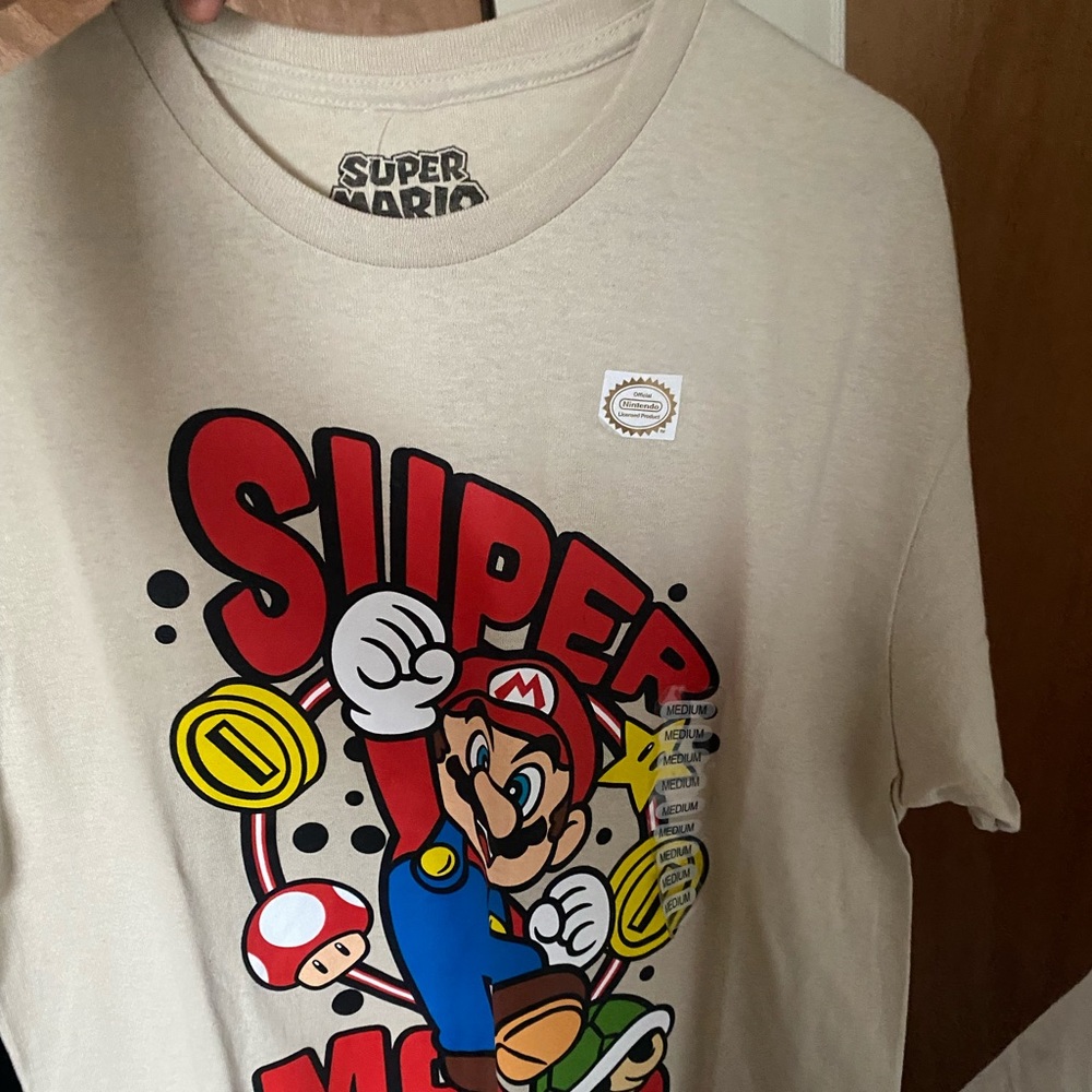 Brand new super Mario shirt